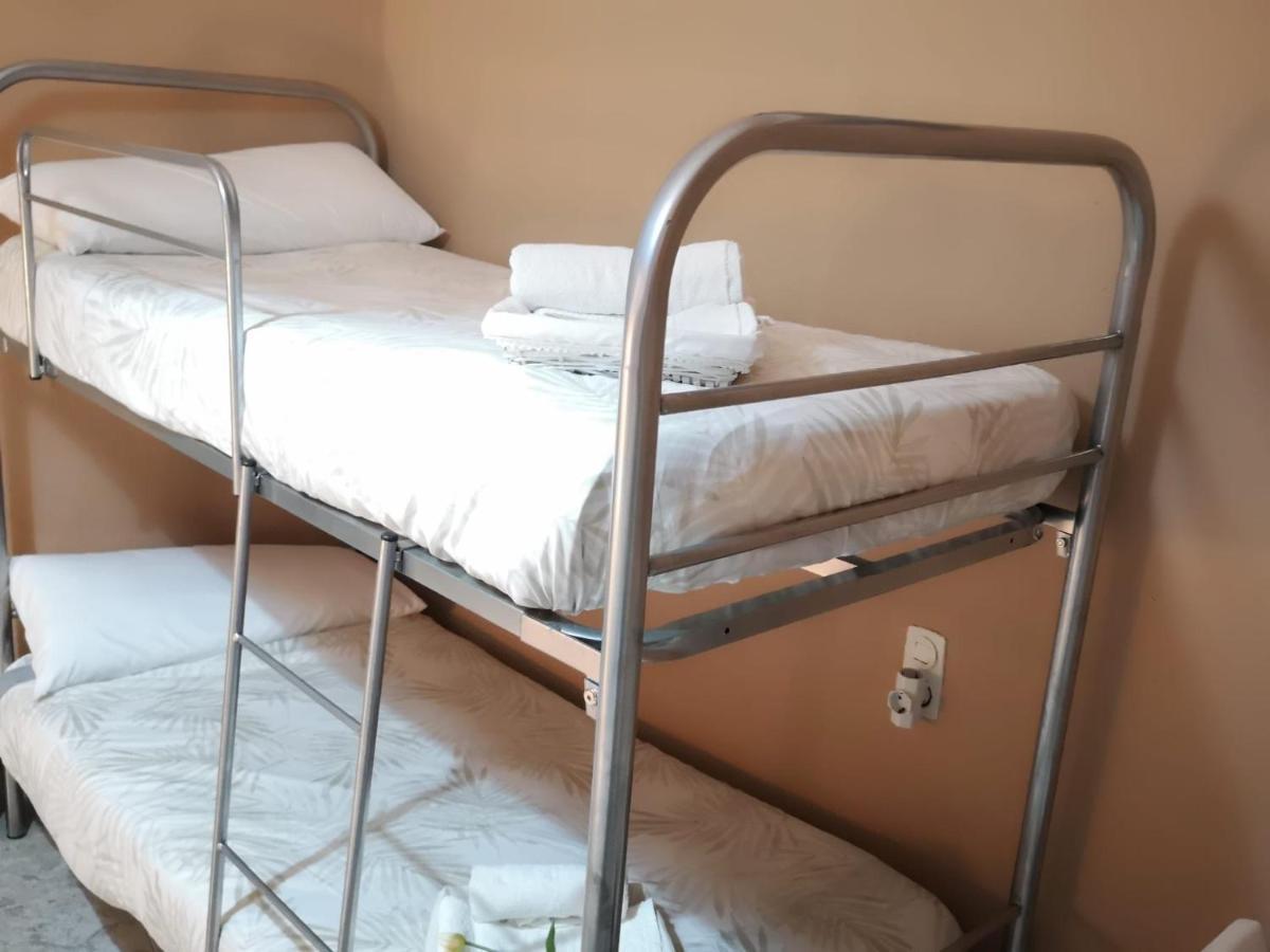 La Maestranza Apartment Rooms Sevilla Oda fotoğraf