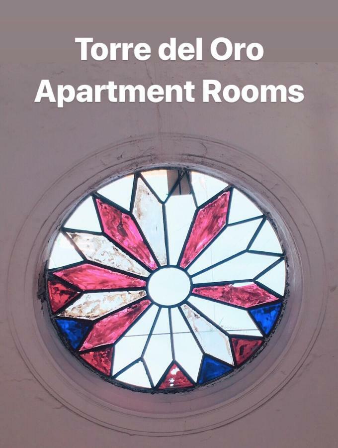 La Maestranza Apartment Rooms Sevilla Dış mekan fotoğraf