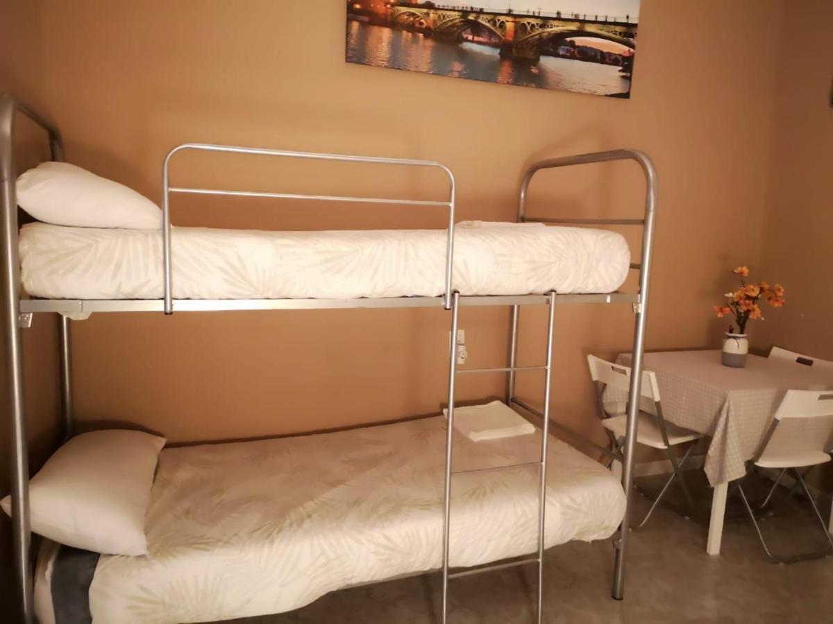La Maestranza Apartment Rooms Sevilla Dış mekan fotoğraf